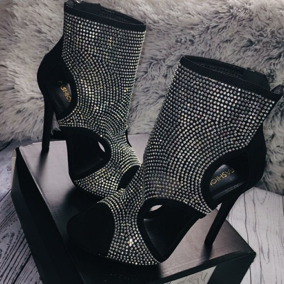 Shoes - ⭐ SEXY⭐Black Bling Rhinestone Stilleto